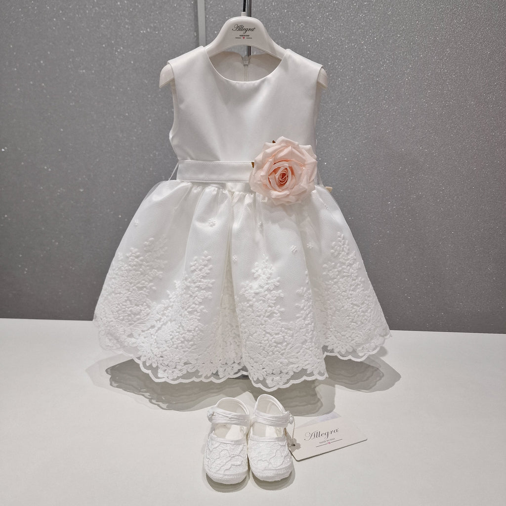 Battesimo Bambina bianco con ricamo e scarpe coordinate